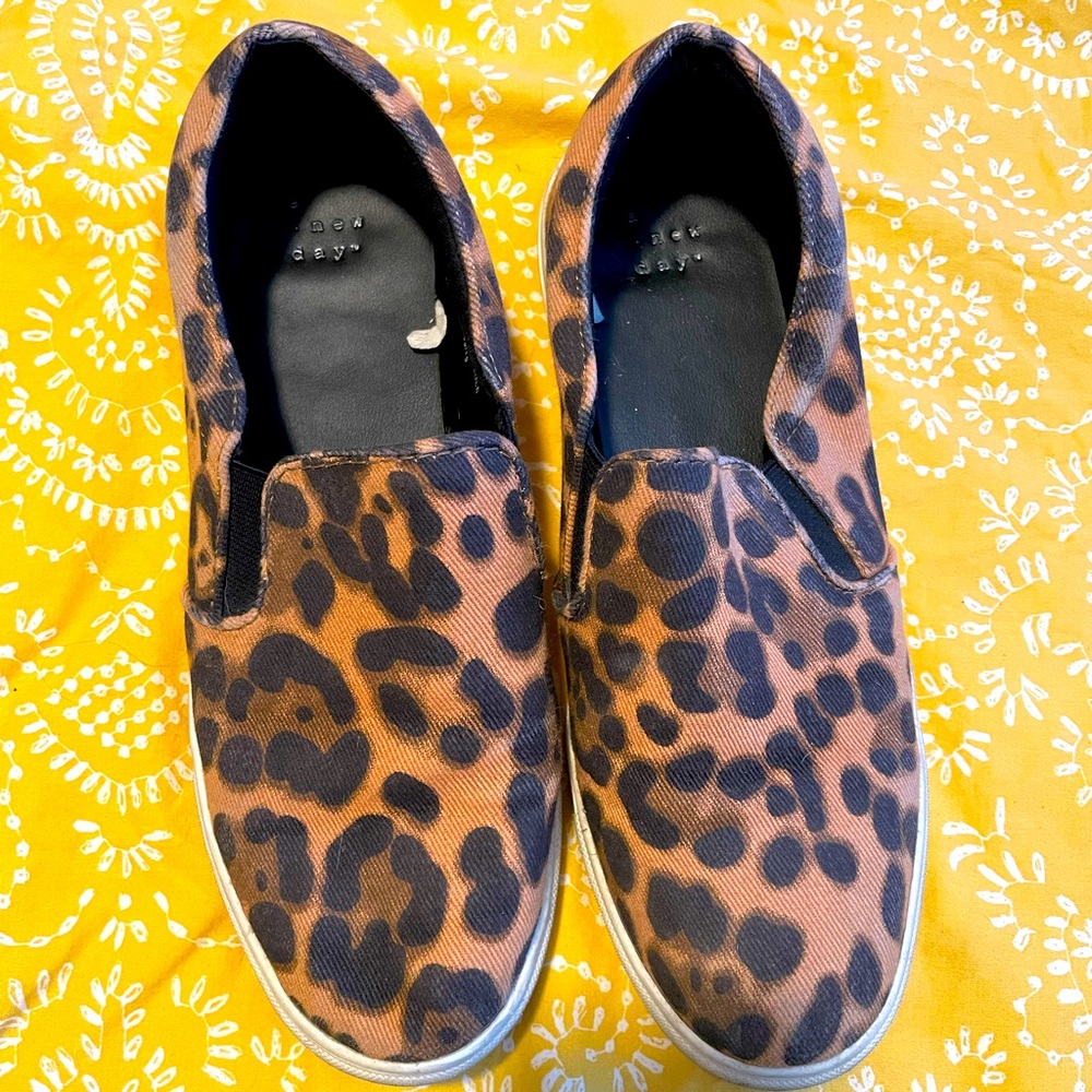 Leopard slip ons